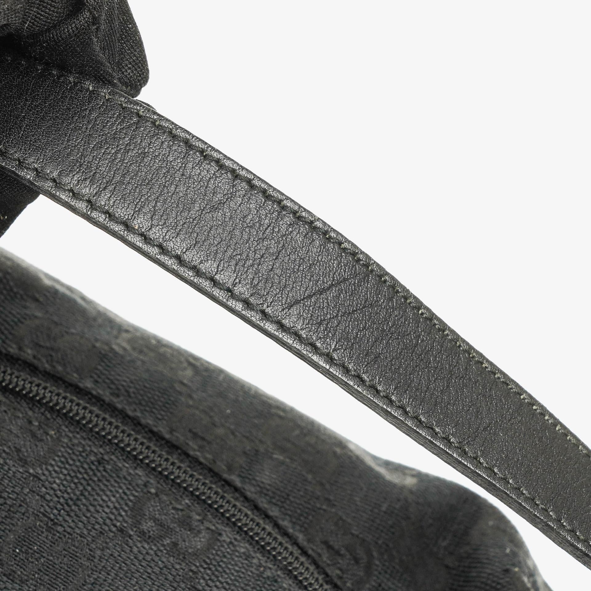 Gucci GG Canvas Mini Hobo-Tasche