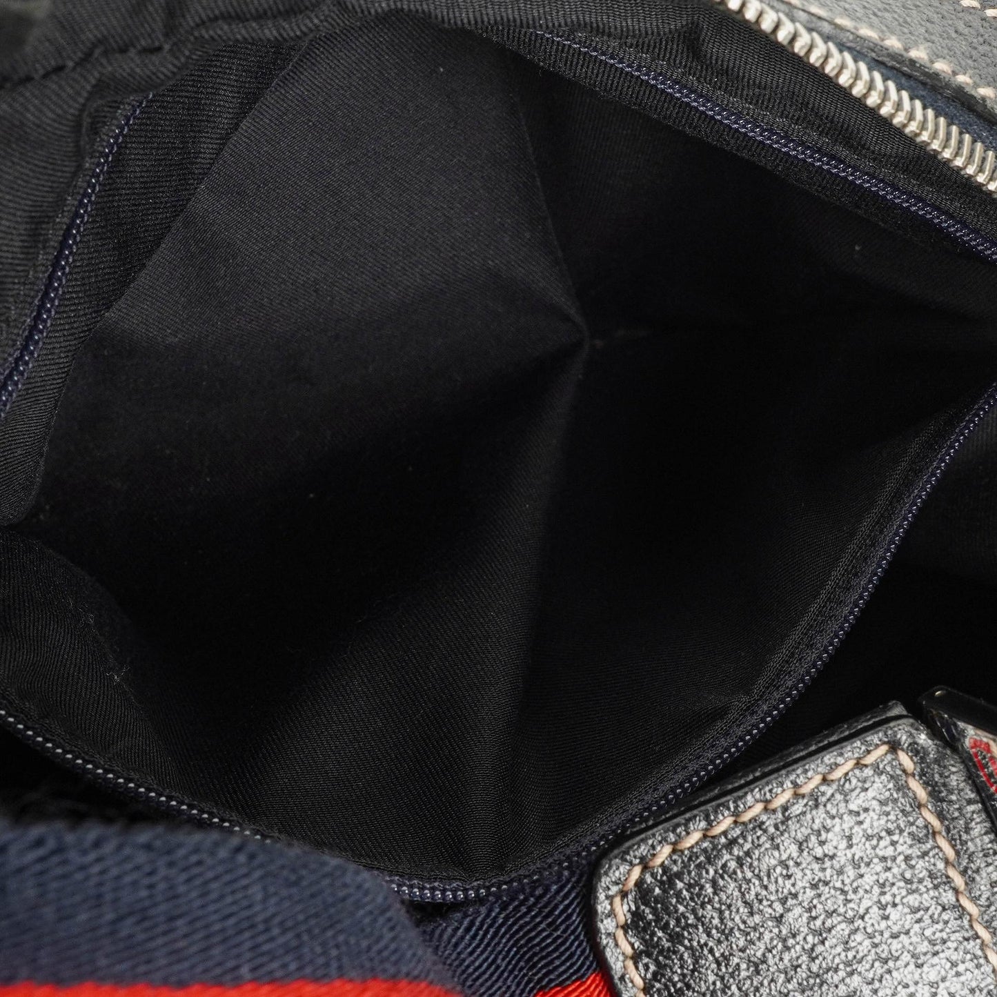 Gucci GG Canvas Schultertasche