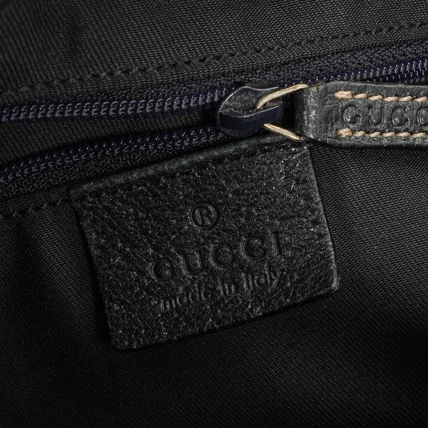 Gucci GG Canvas Schultertasche