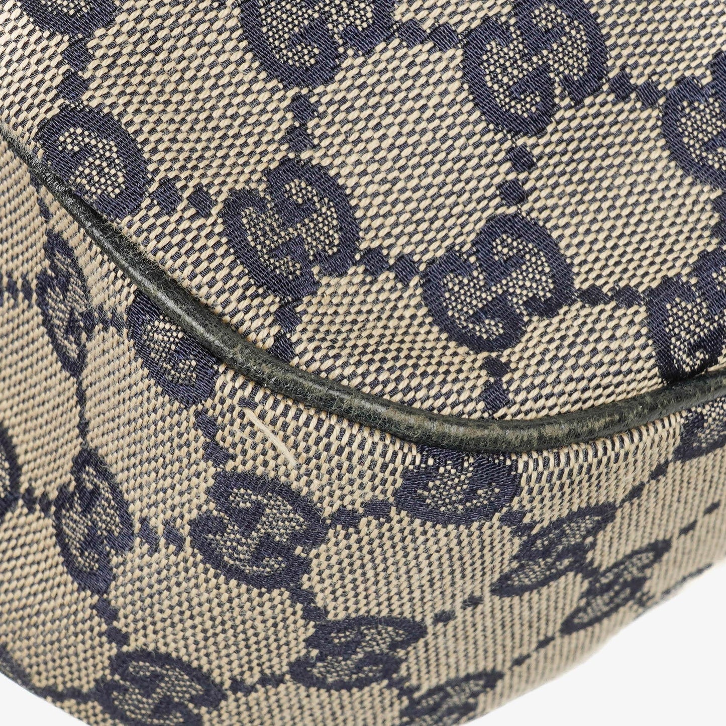 Gucci GG Canvas Schultertasche