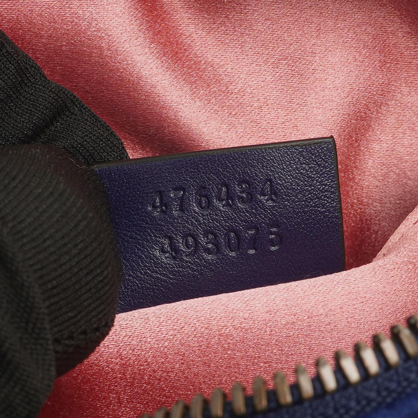 Gucci GG Marmont Matelasse Kobaltblau Samt Gürteltasche 85 34