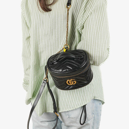 Gucci GG Marmont runder schwarzer Rucksack