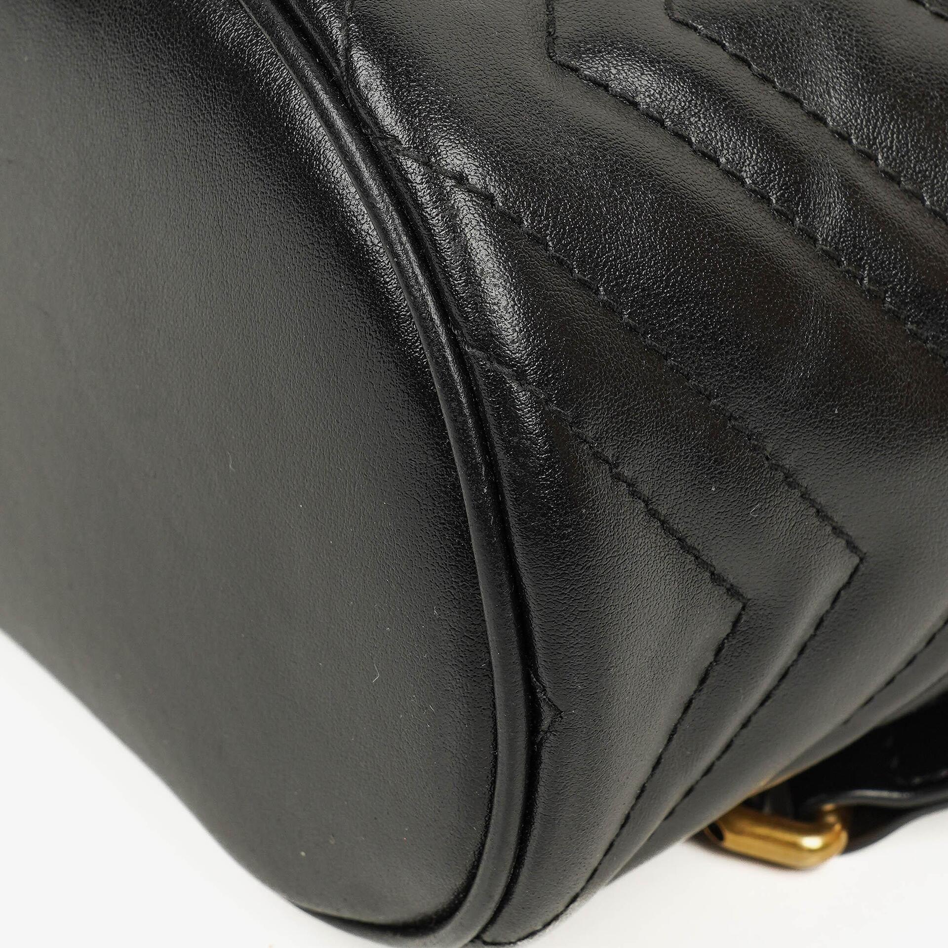 Gucci GG Marmont runder schwarzer Rucksack