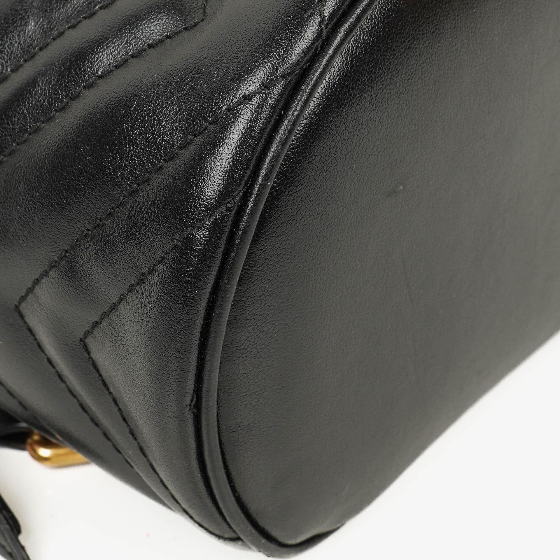 Gucci GG Marmont runder schwarzer Rucksack