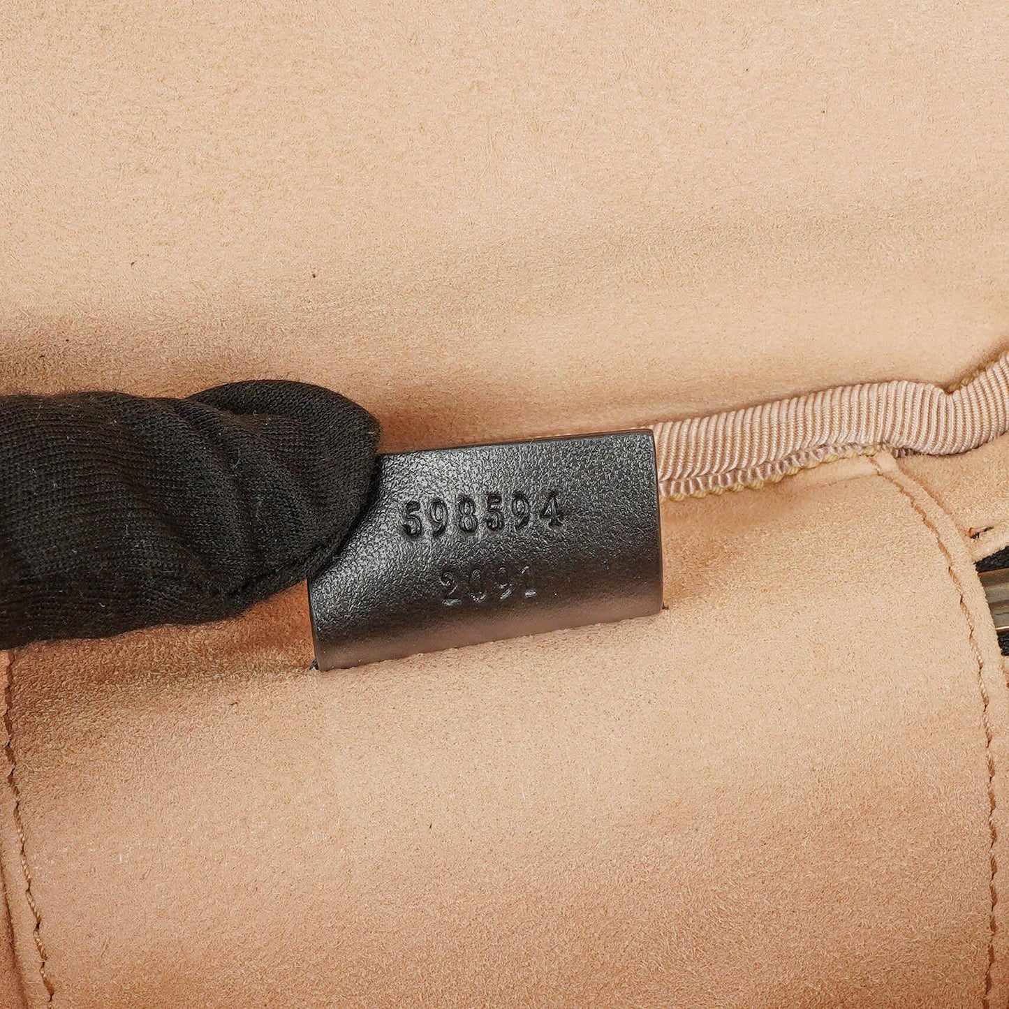 Gucci GG Marmont runder schwarzer Rucksack