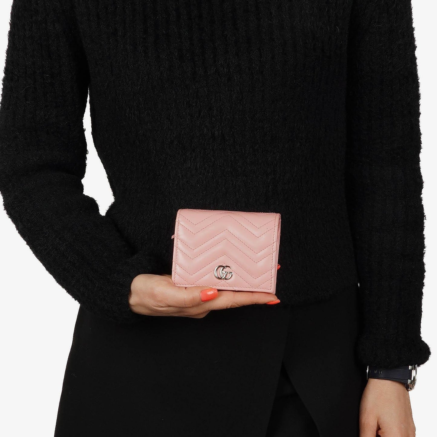 Gucci GG Marmont Kleine Geldbörse an Kette Rosa Leder Silberfarbene Beschläge