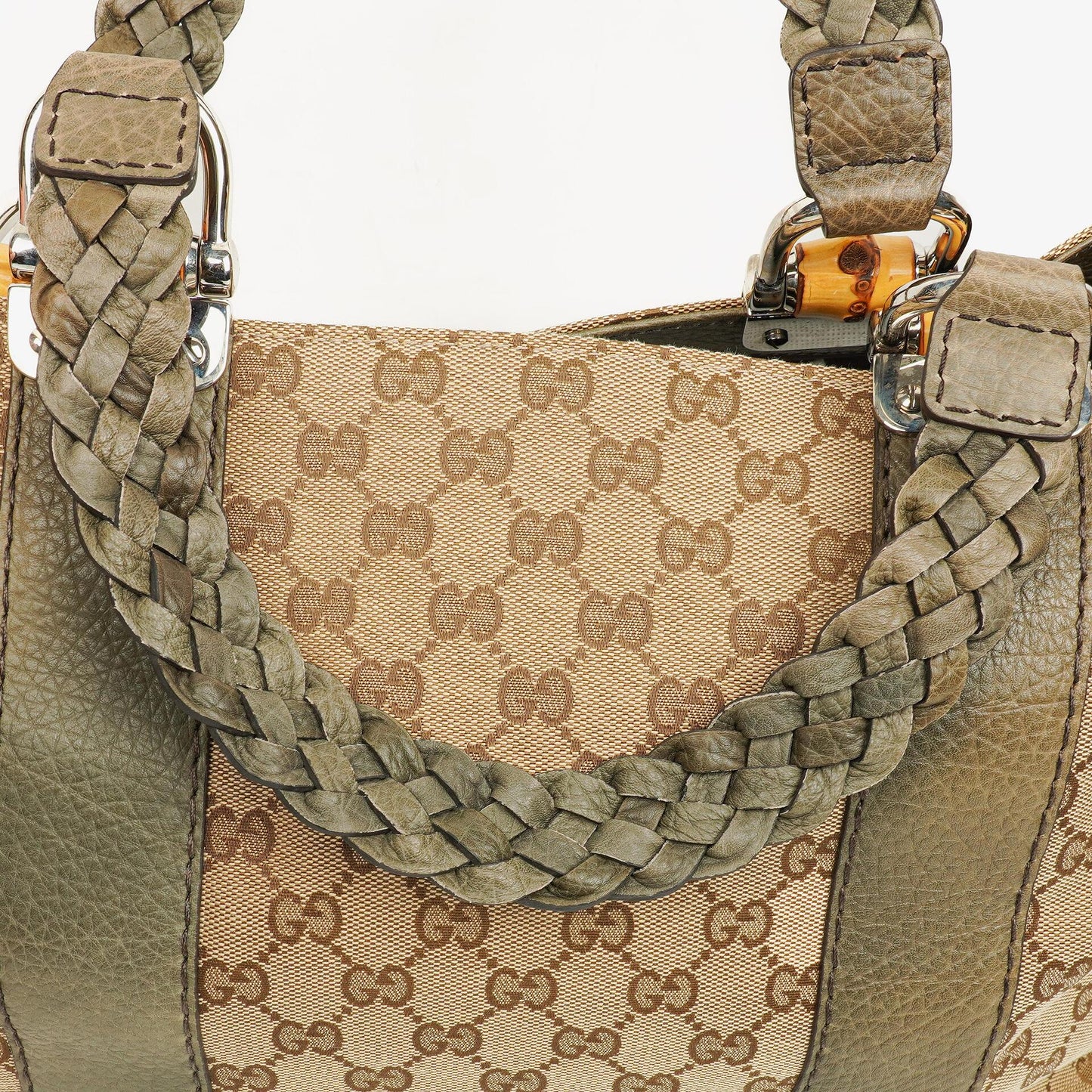 Gucci GG Monogram Canvas Top-Handle-Tasche in Beige mit Bambusgriff