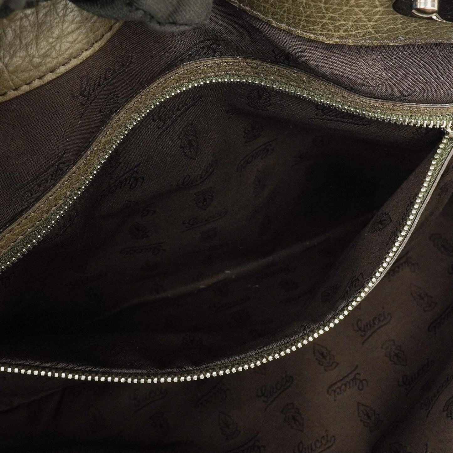 Gucci GG Monogram Canvas Top-Handle-Tasche in Beige mit Bambusgriff