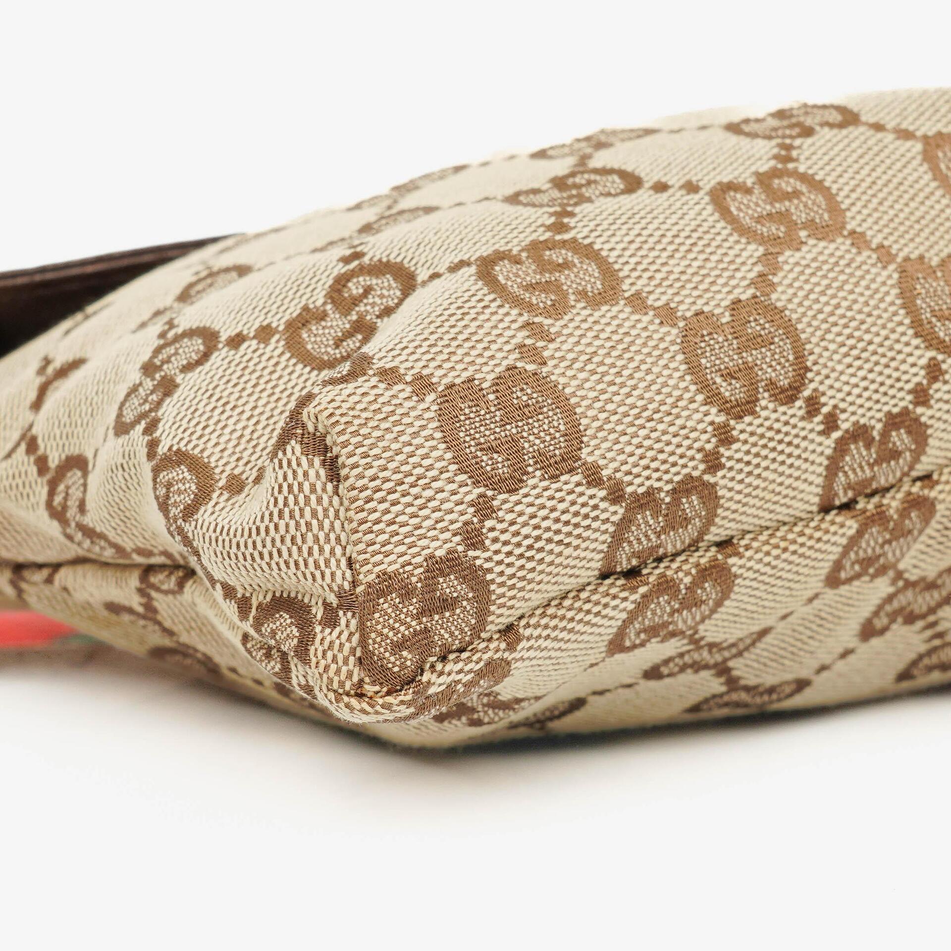 Gucci GG Monogram Canvas Gürteltasche