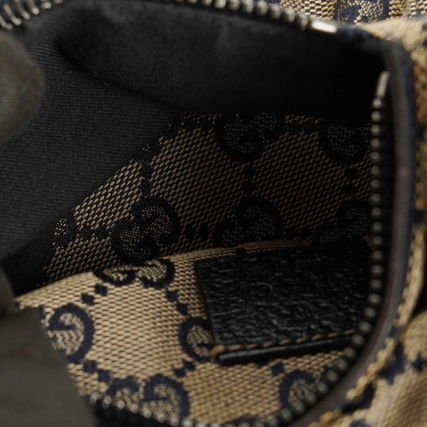 Gucci GG Monogram Canvas Gürteltasche