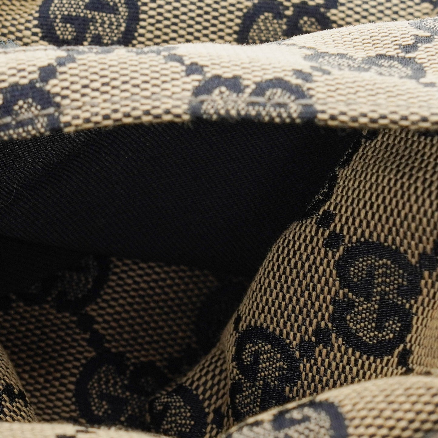 Gucci GG Monogram Canvas Gürteltasche