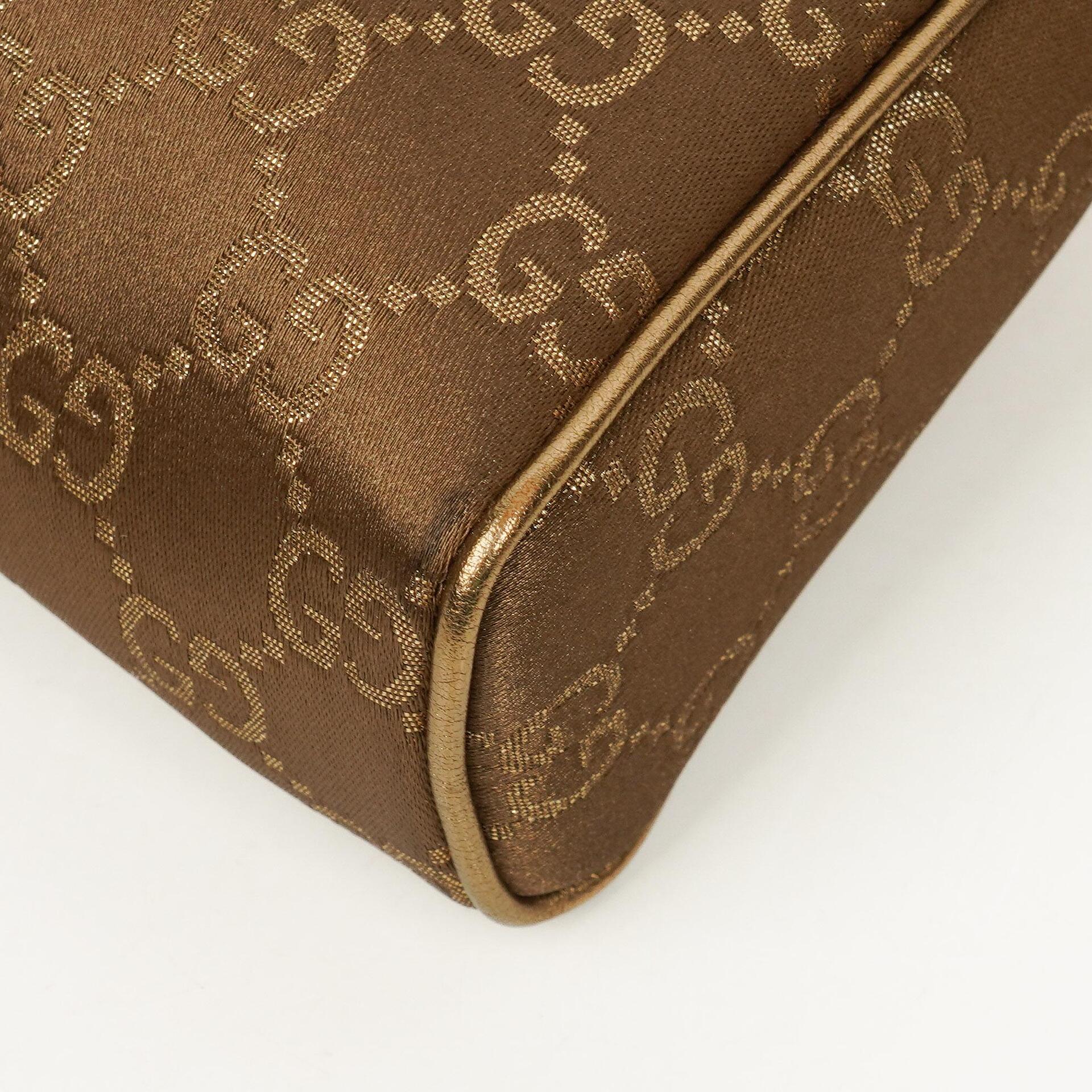 Gucci Abbey D-Ring Pochette aus GG Satin