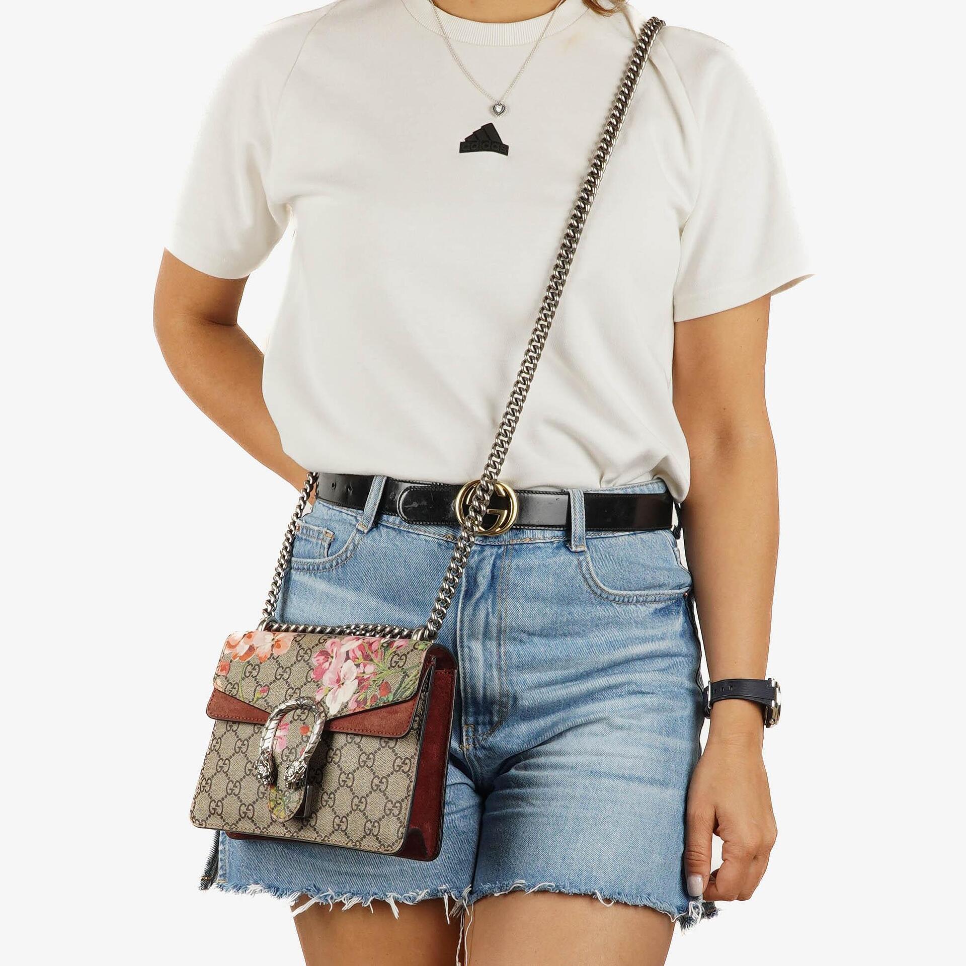 Gucci GG Supreme Monogram Blooms Mini Dionysus Schultertasche