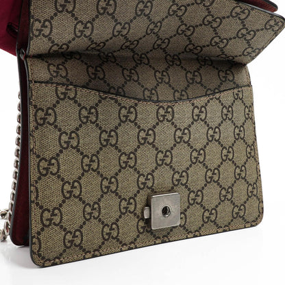 Gucci GG Supreme Monogram Blooms Mini Dionysus Schultertasche