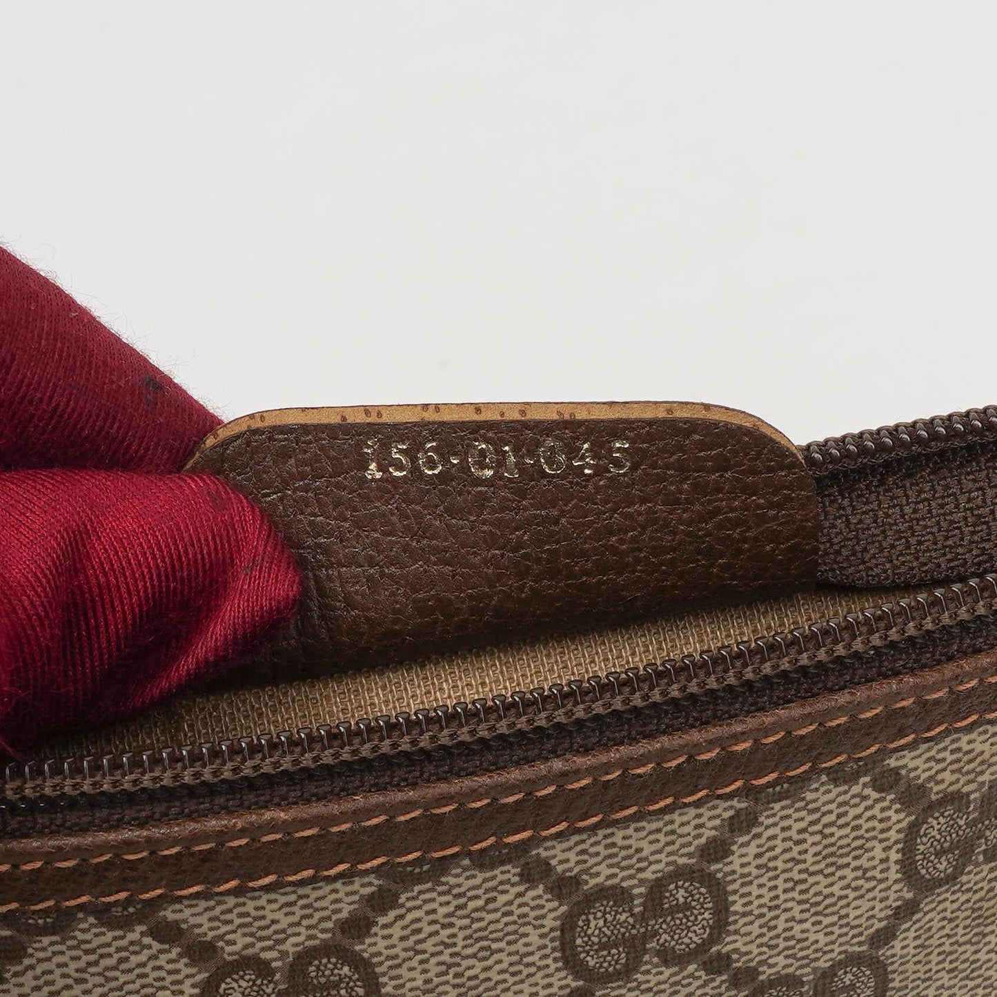 Gucci GG Supreme Monogram Clutch Tasche