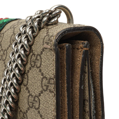 Gucci Medium Dionysus Schultertasche aus GG Supreme Monogram mit Lightning-Stickerei