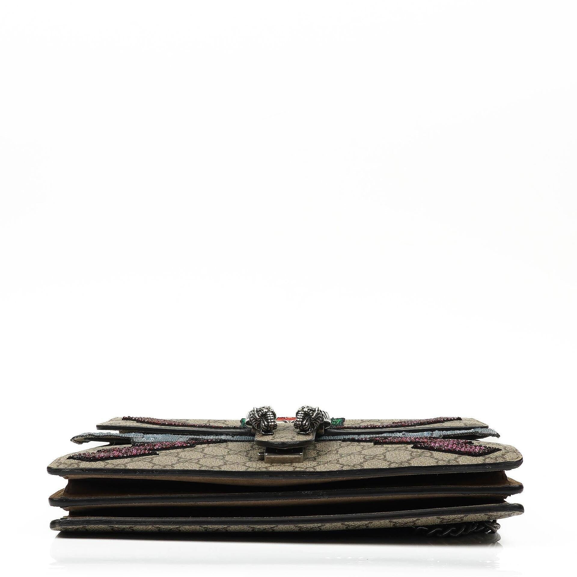 Gucci Medium Dionysus Schultertasche aus GG Supreme Monogram mit Lightning-Stickerei