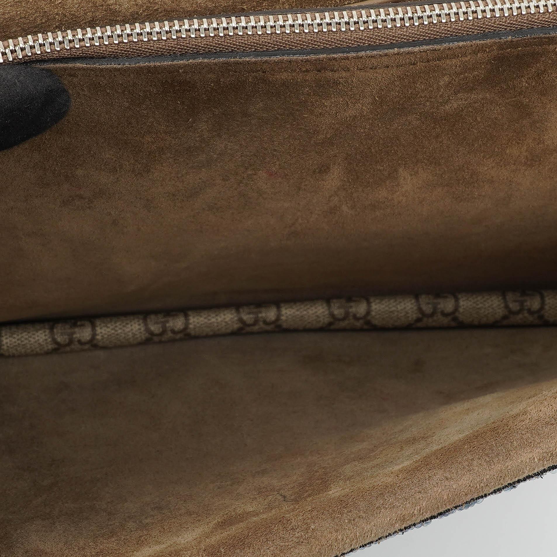Gucci Medium Dionysus Schultertasche aus GG Supreme Monogram mit Lightning-Stickerei