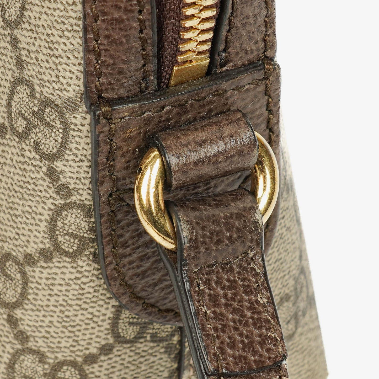 Gucci Kleine Ophidia Dome Schultertasche aus GG Supreme Monogram mit abgerundeter Oberseite
