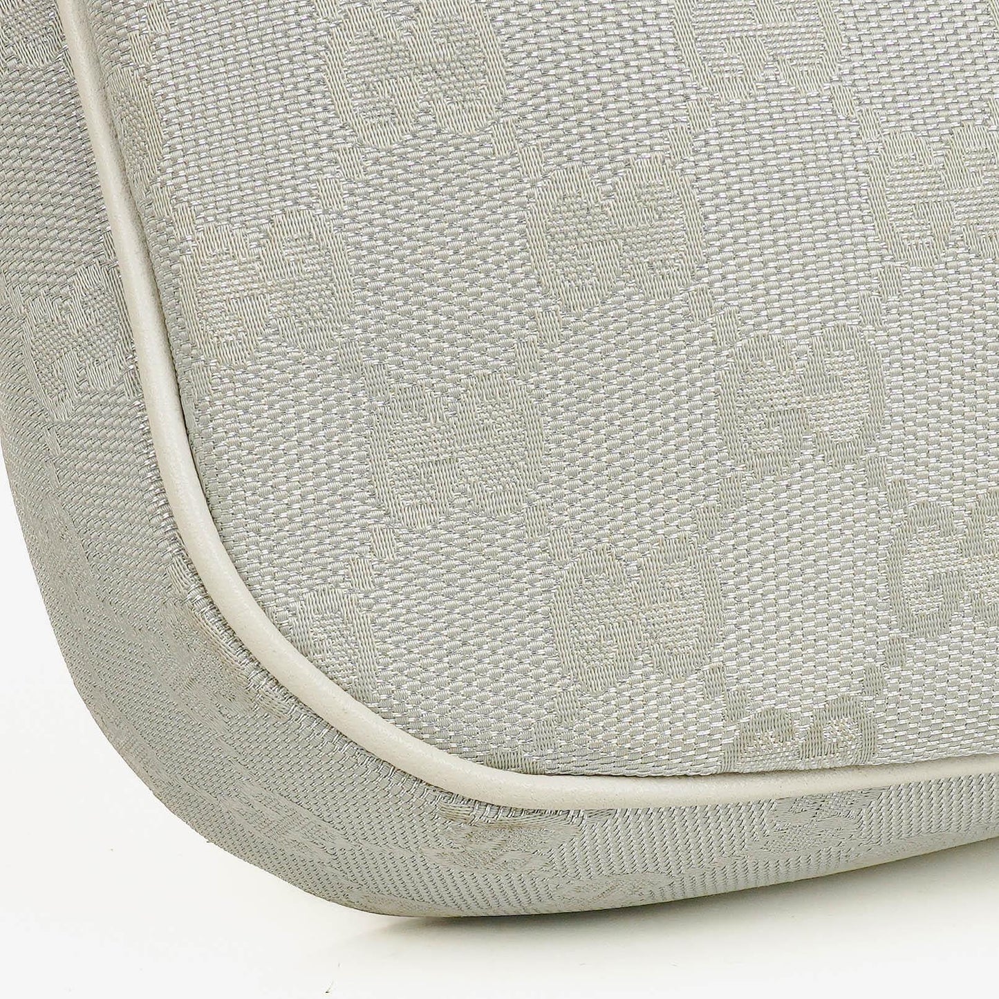 Gucci GG Supreme Pop Handtasche in Silber
