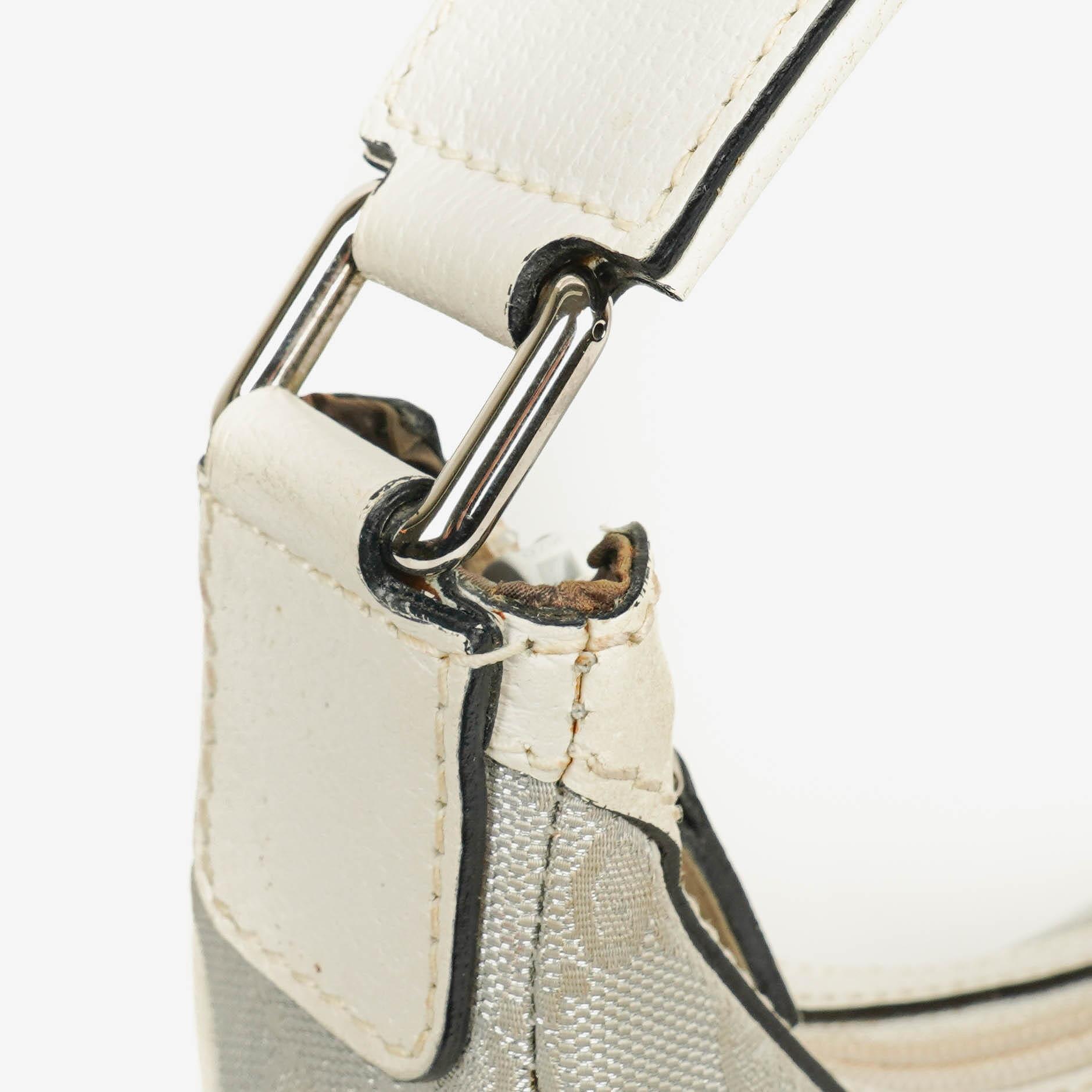 Gucci GG Supreme Pop Handtasche in Silber