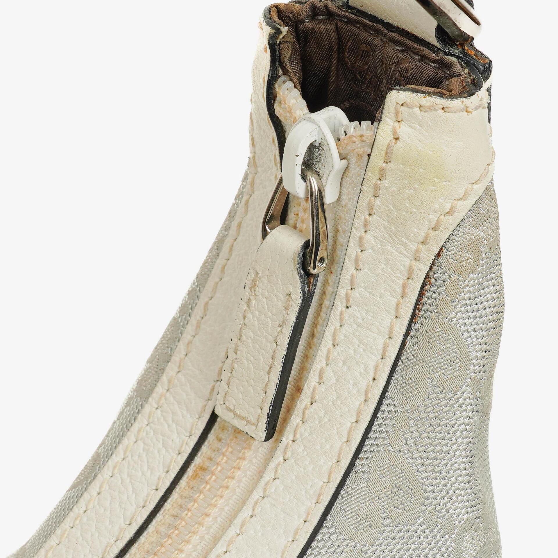 Gucci GG Supreme Pop Handtasche in Silber