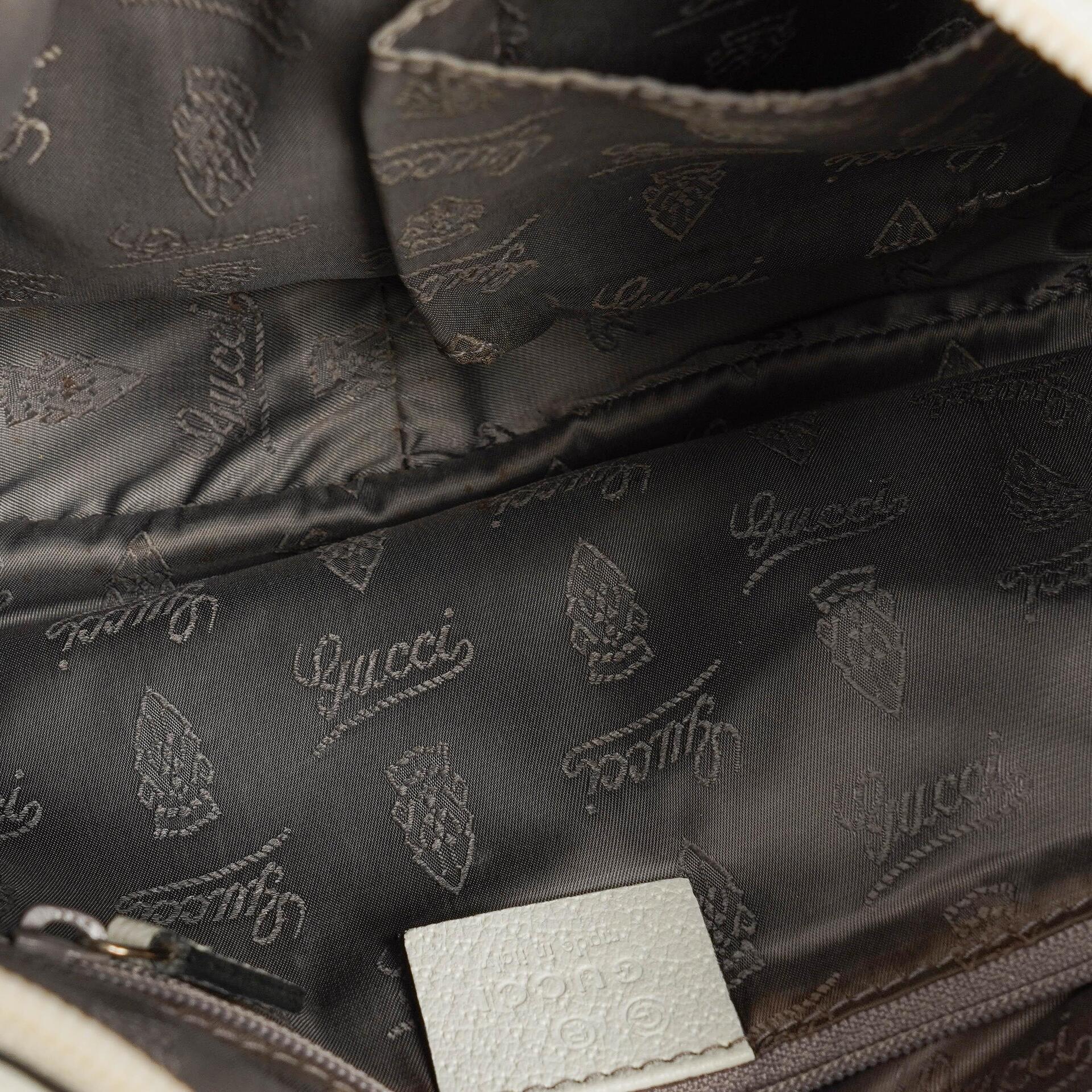 Gucci GG Supreme Pop Handtasche in Silber
