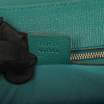 Gucci Horsebit Chain Flap Bag Large aus genarbtem Kalbsleder
