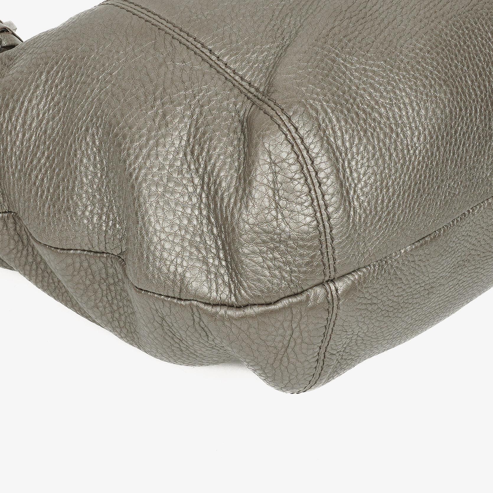 Gucci Horsebit Hobo aus grauem genarbtem Kalbsleder