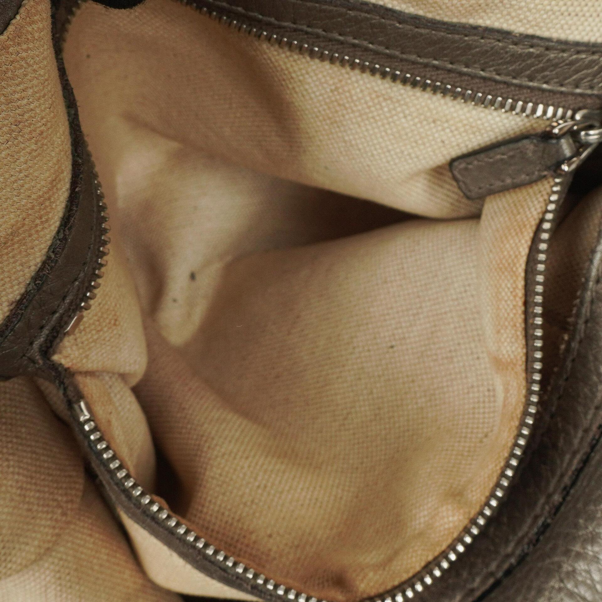 Gucci Horsebit Hobo aus grauem genarbtem Kalbsleder