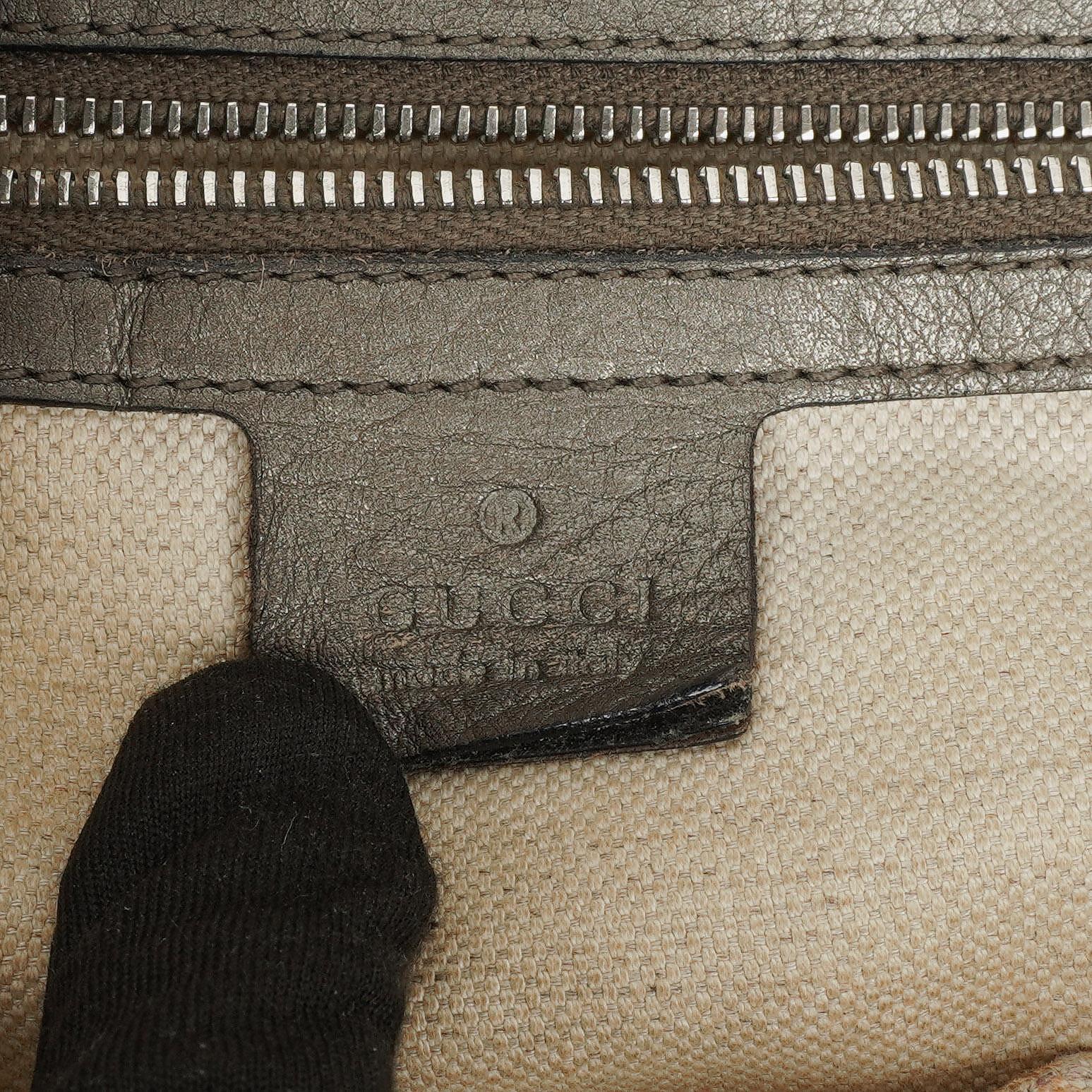 Gucci Horsebit Hobo aus grauem genarbtem Kalbsleder