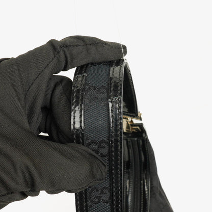 Gucci Hobo Schultertasche aus schwarzem GG Canvas und Lackleder