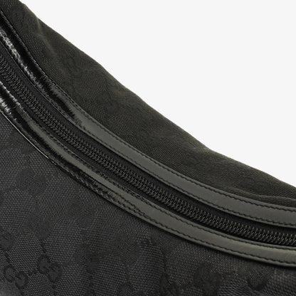 Gucci Hobo Schultertasche aus schwarzem GG Canvas und Lackleder