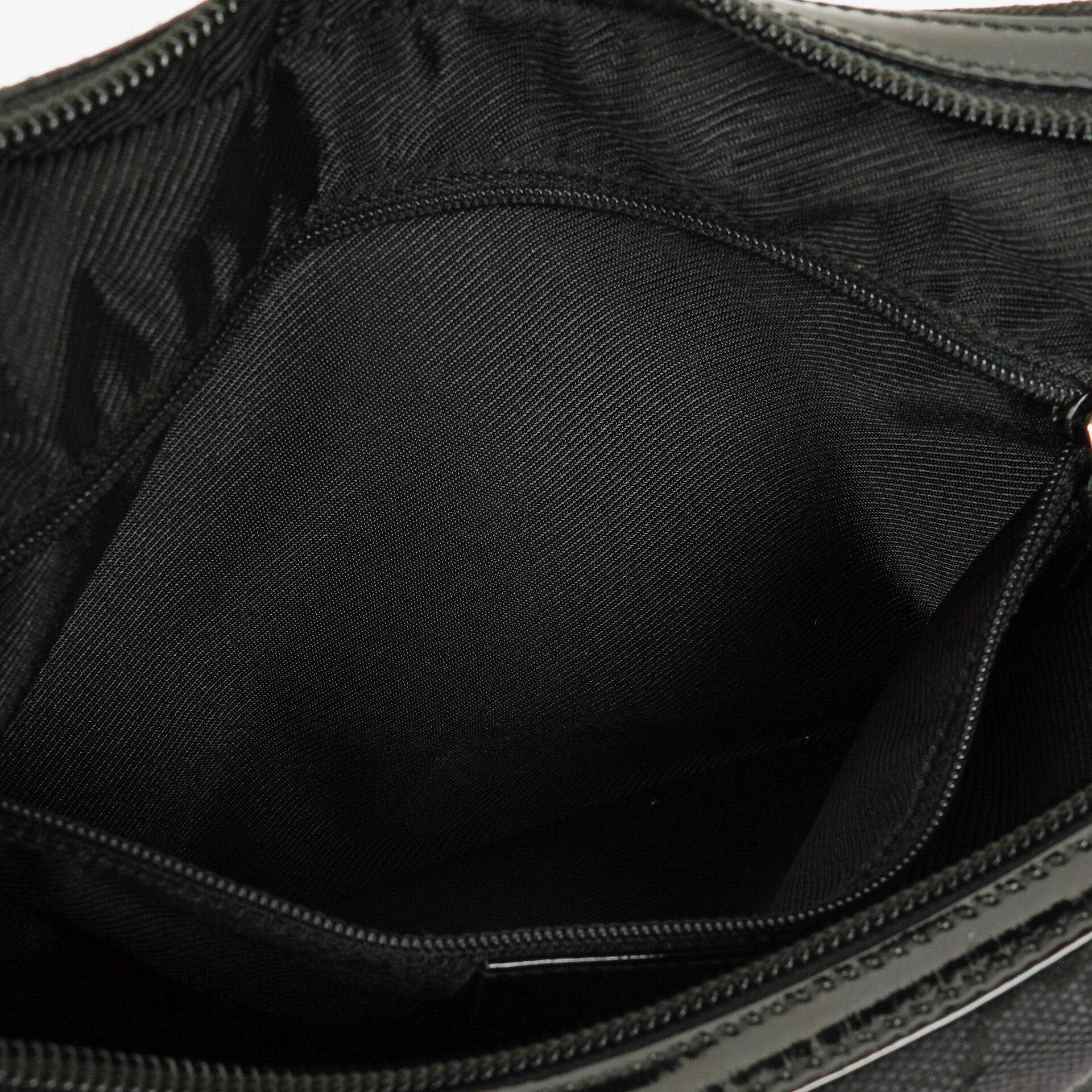 Gucci Hobo Schultertasche aus schwarzem GG Canvas und Lackleder