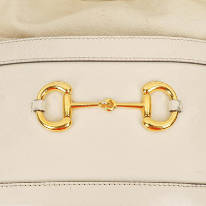 Gucci Horsebit 1955 Azalea Sakai Kalbsleder Mystic Weiß Beuteltasche mit Kordelzug