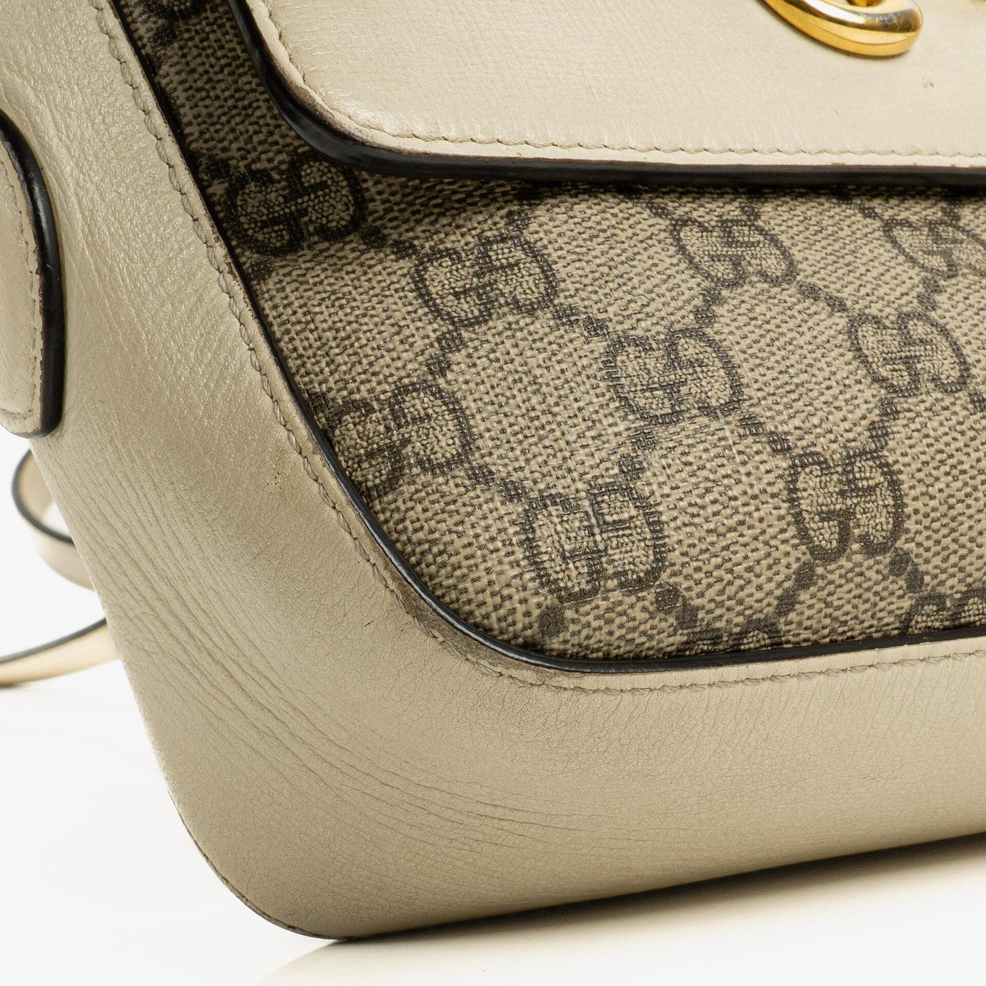 Gucci Horsebit 1955 kleine Schultertasche aus GG Supreme Monogram