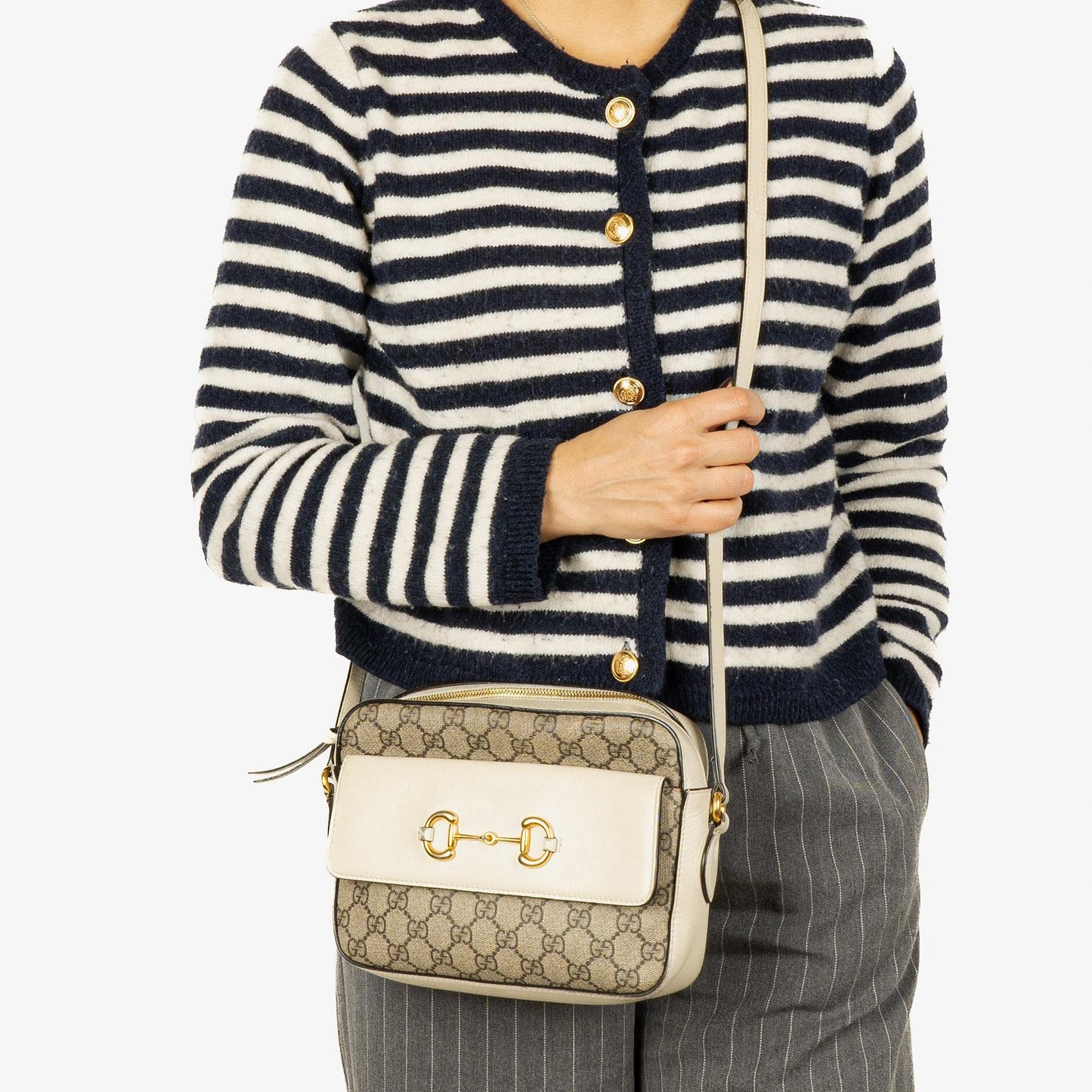 Gucci Horsebit 1955 kleine Schultertasche aus GG Supreme Monogram