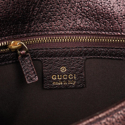 Gucci Horsebit Schultertasche mit Klappe aus lila Leder