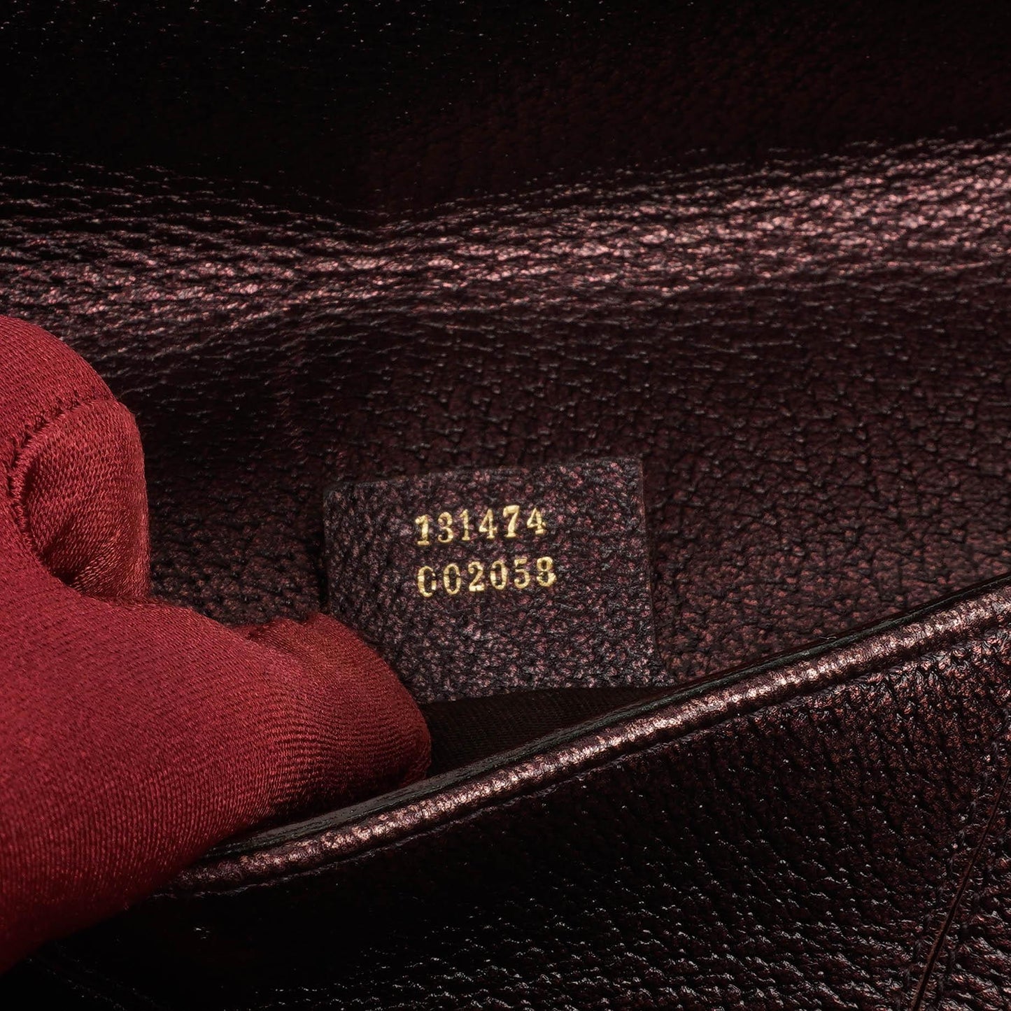 Gucci Horsebit Schultertasche mit Klappe aus lila Leder