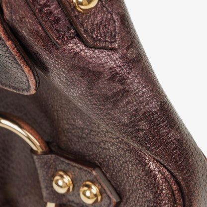Gucci Horsebit Schultertasche mit Klappe aus lila Leder