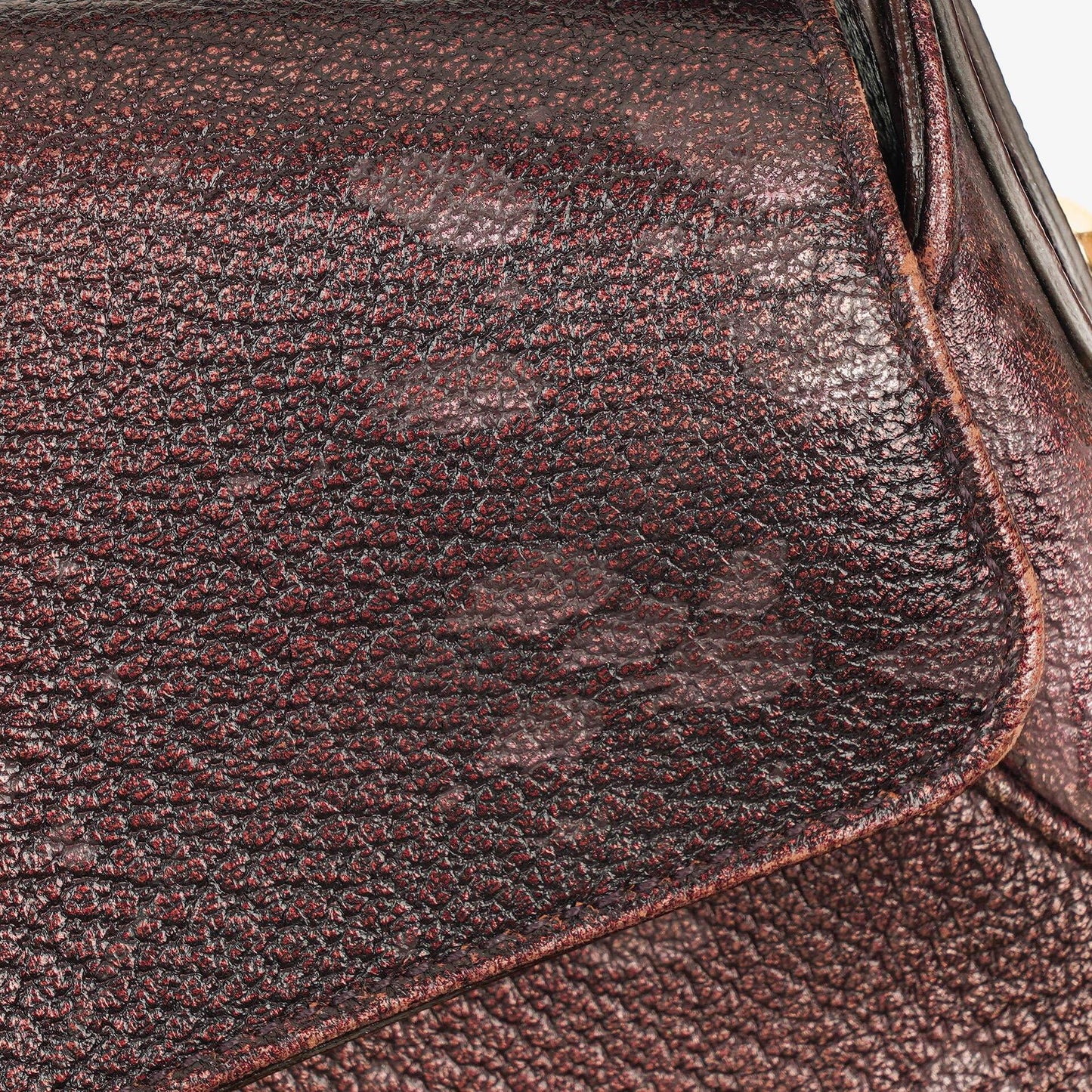 Gucci Horsebit Schultertasche mit Klappe aus lila Leder