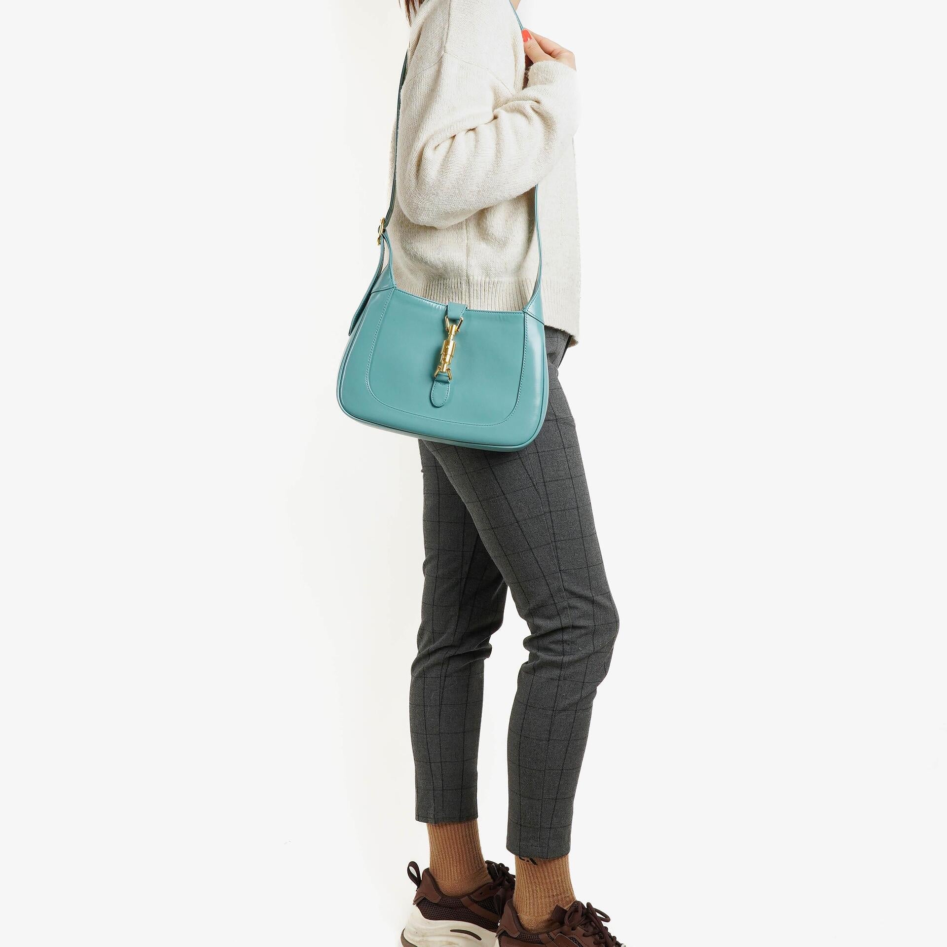 Gucci Jackie 1961 kleine Schultertasche aus hellblauem Leder