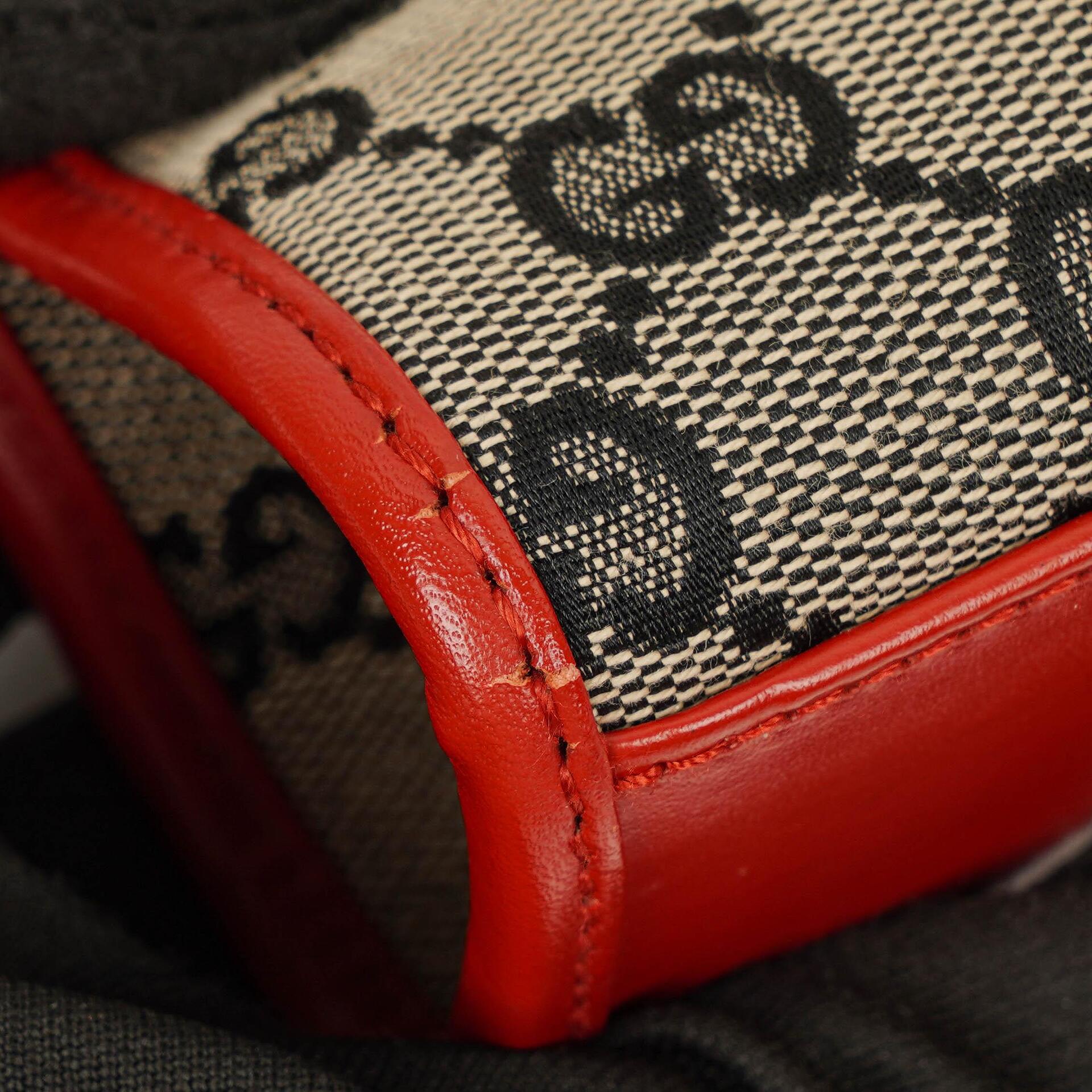 Gucci Jackie Bardot Schultertasche aus GG Canvas