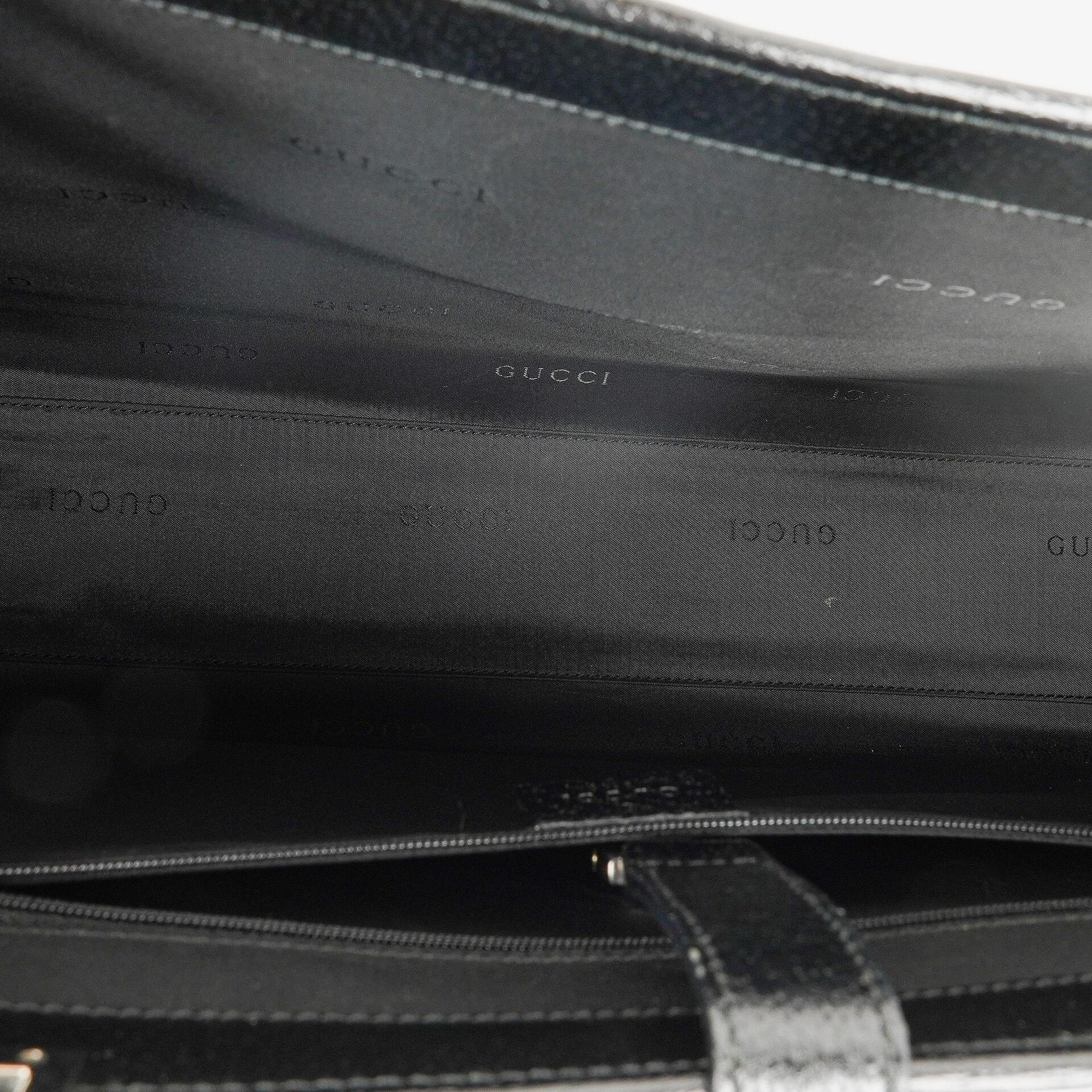 Gucci Jackie Schultertasche aus schwarzem Leder
