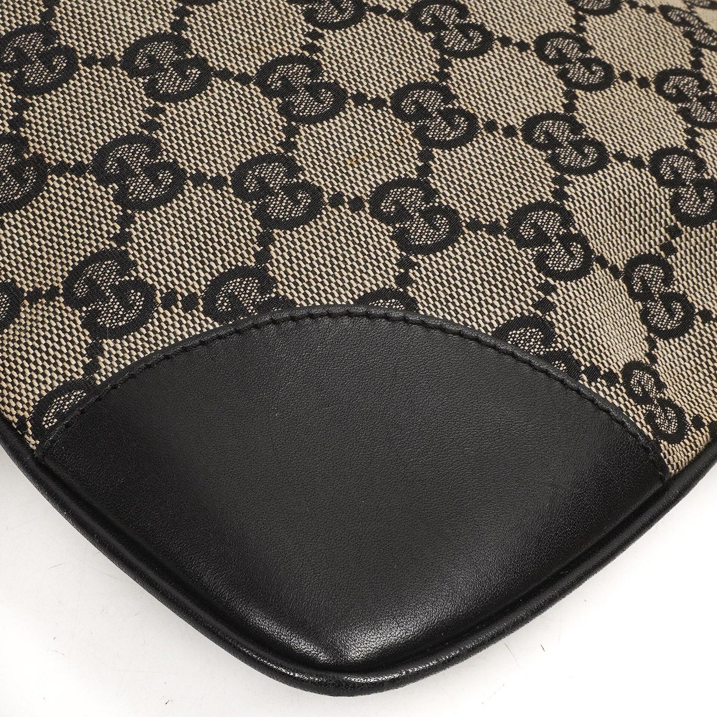 Gucci Jackie Mittlere Vintage Tasche Schwarz GG Canvas und Leder