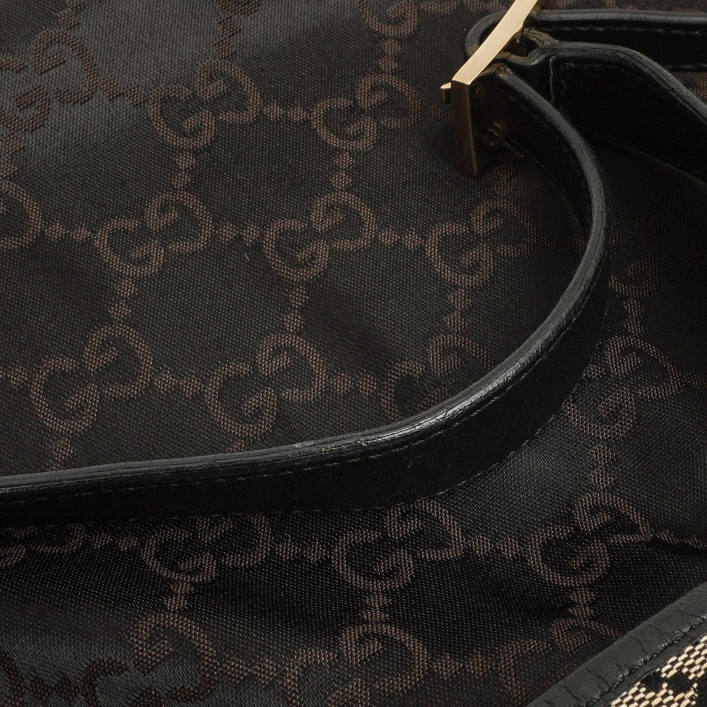 Gucci Jackie Mittlere Vintage Tasche Schwarz GG Canvas und Leder