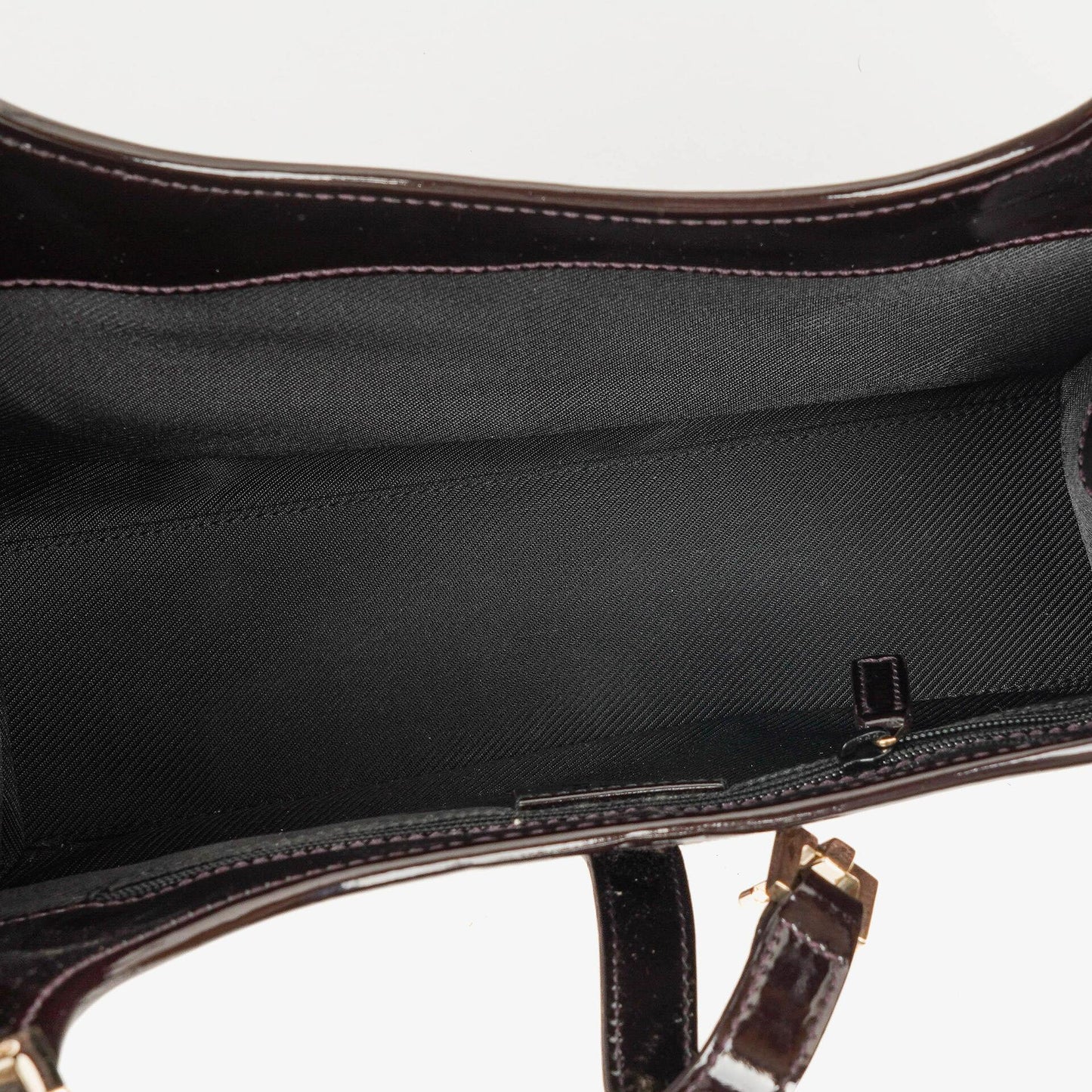 Gucci Jackie Schultertasche aus lila GG Canvas
