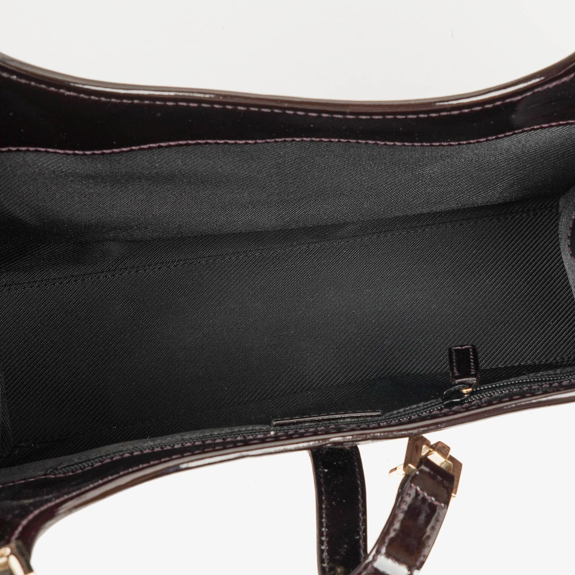 Gucci Jackie Schultertasche aus lila GG Canvas