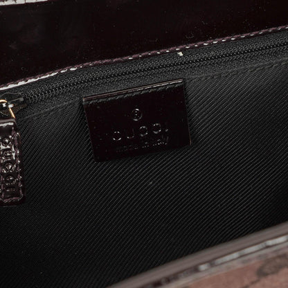 Gucci Jackie Schultertasche aus lila GG Canvas