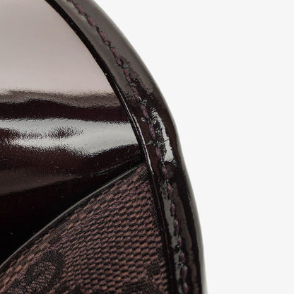 Gucci Jackie Schultertasche aus lila GG Canvas